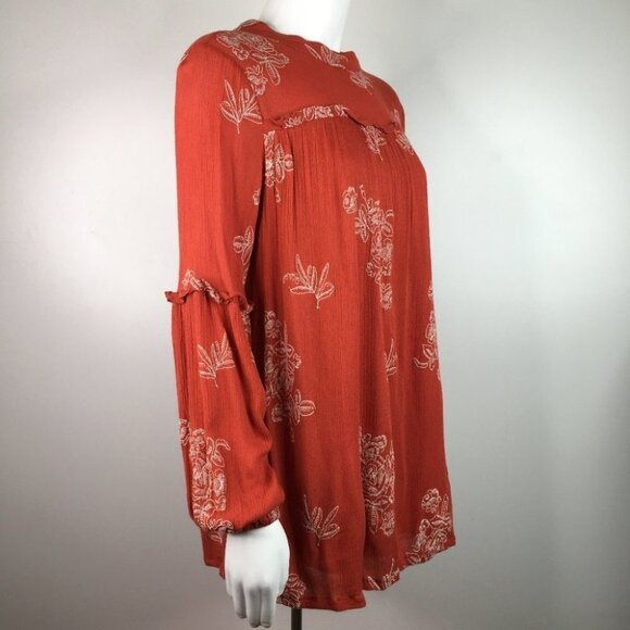 Long Sleeve Lulu's Embroidery Top - Picture 1 of 12